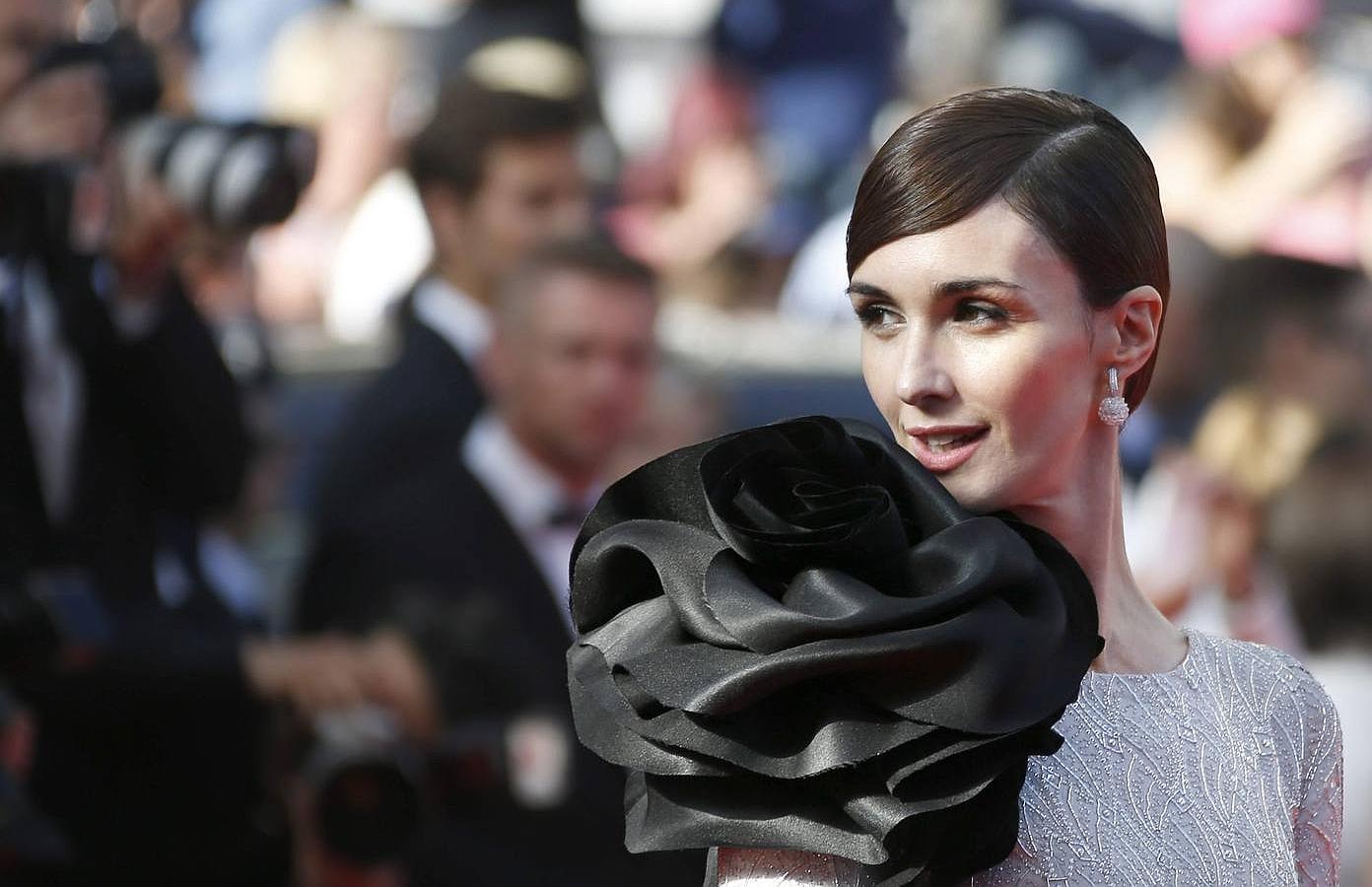 La española Paz Vega, elegante sobre la alfombra roja