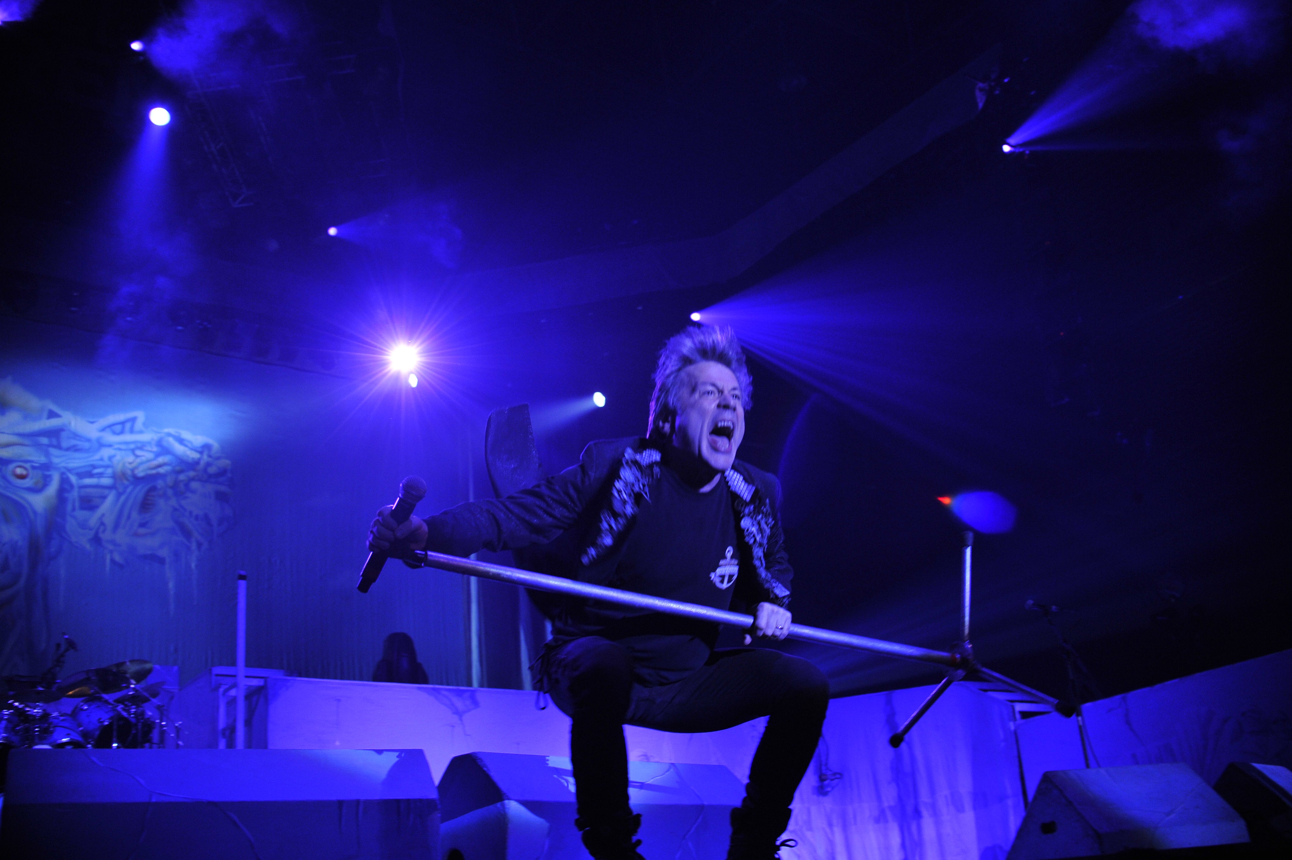 Iron Maiden levanta el graderío del Bilbao Arena