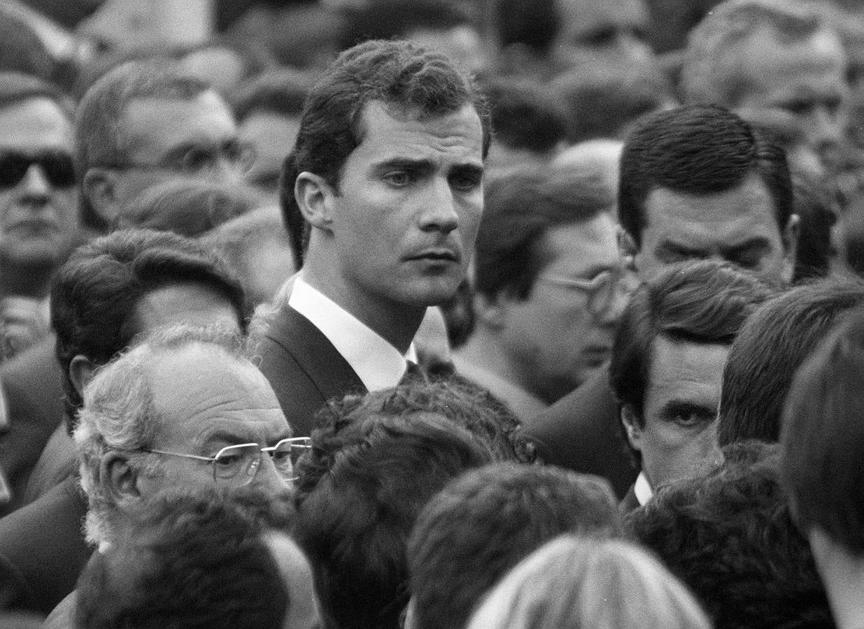 1997. El Príncipe de Asturias durante el funeral del concejal asesinado por ETA, Miguel Ángel Blanco.