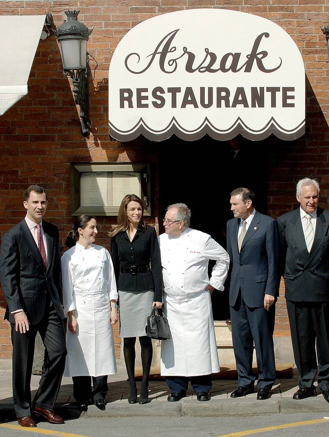 2006. Visita de los Príncipes al restaurante de Arzak en San Sebastián.