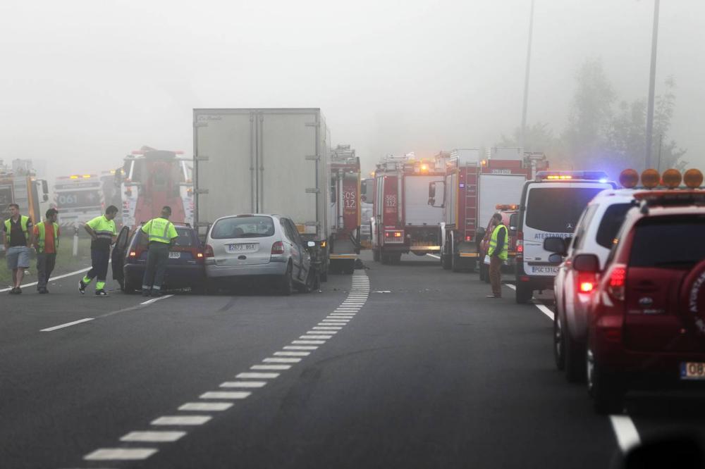 Grave accidente múltiple en la A-8 en Cabezón de la Sal