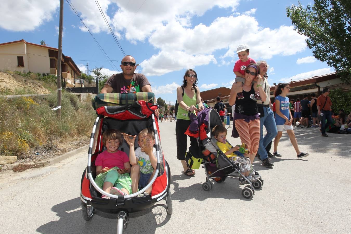 Miles de personas apoyan el euskera en el Araba Euskaraz