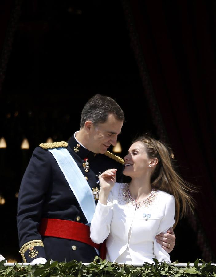 Los Reyes saludan desde el Palacio Real