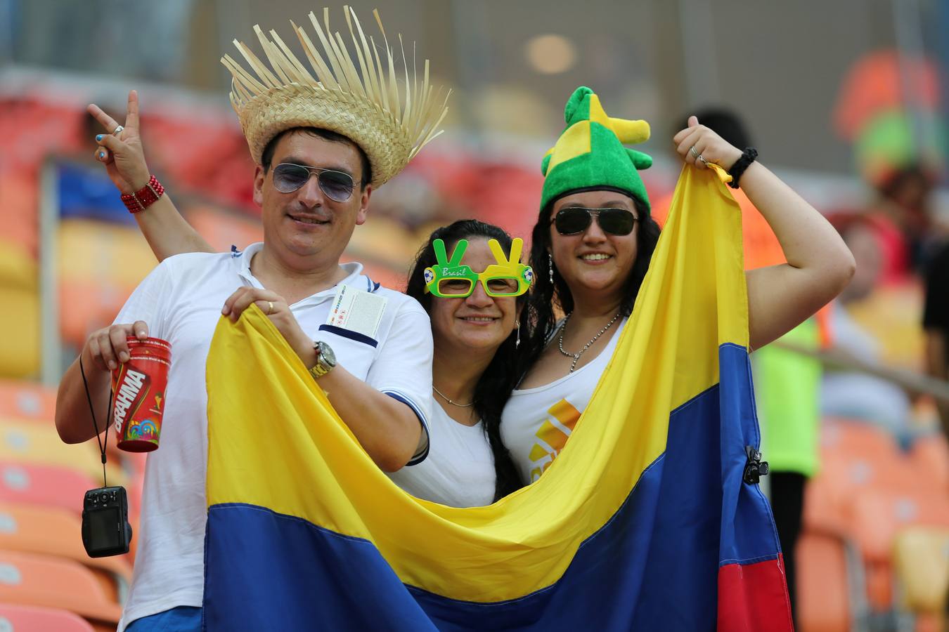 Las aficiones ponen el color al Mundial