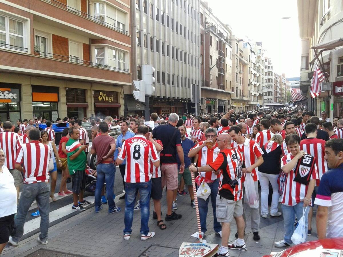La afición del Athletic calienta motores antes del partido