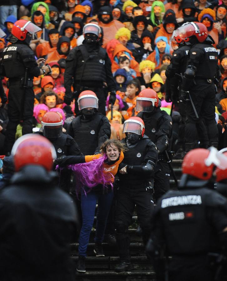 La Ertzaintza detiene a los cinco procesados de Segi