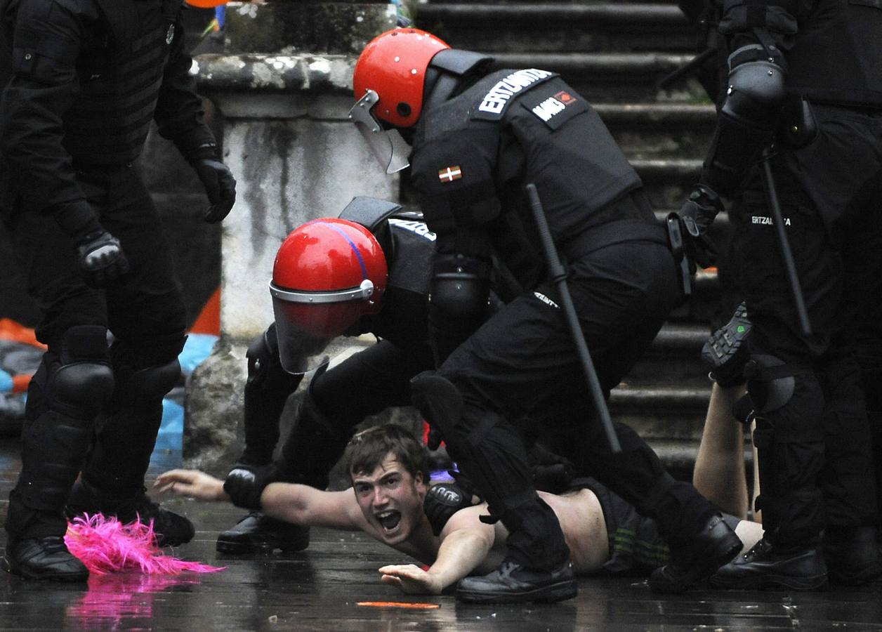 La Ertzaintza detiene a los cinco procesados de Segi