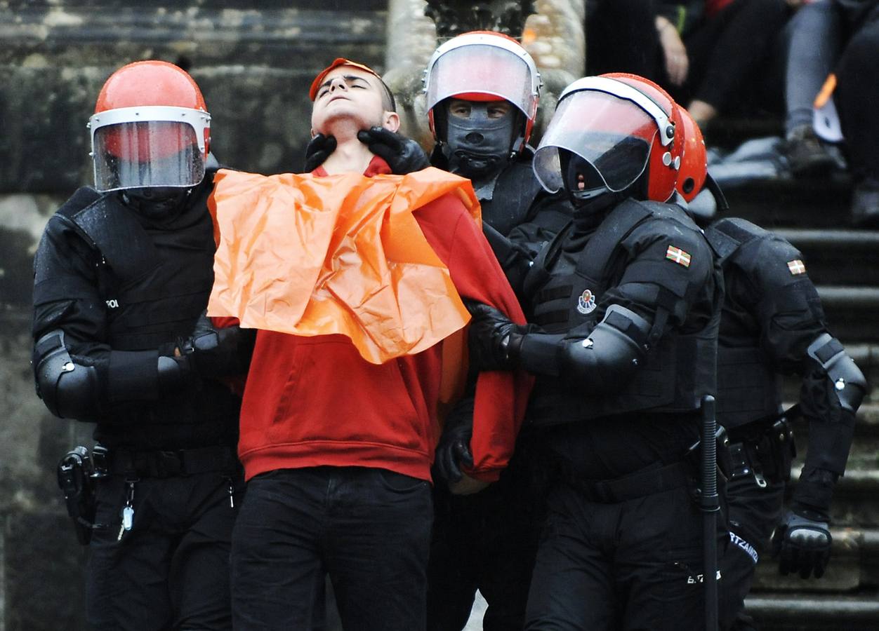 La Ertzaintza detiene a los cinco procesados de Segi