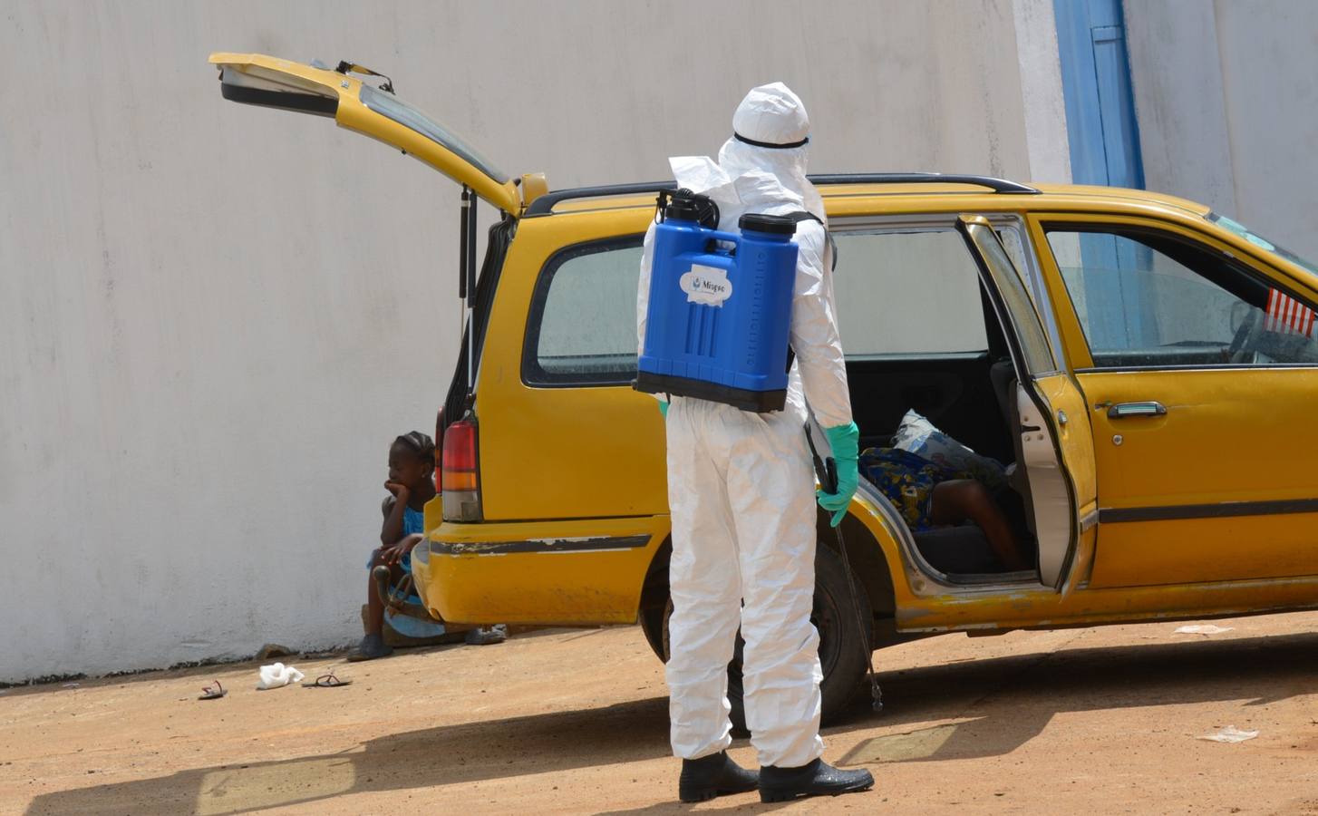 Una isla convertida en clínica en Liberia