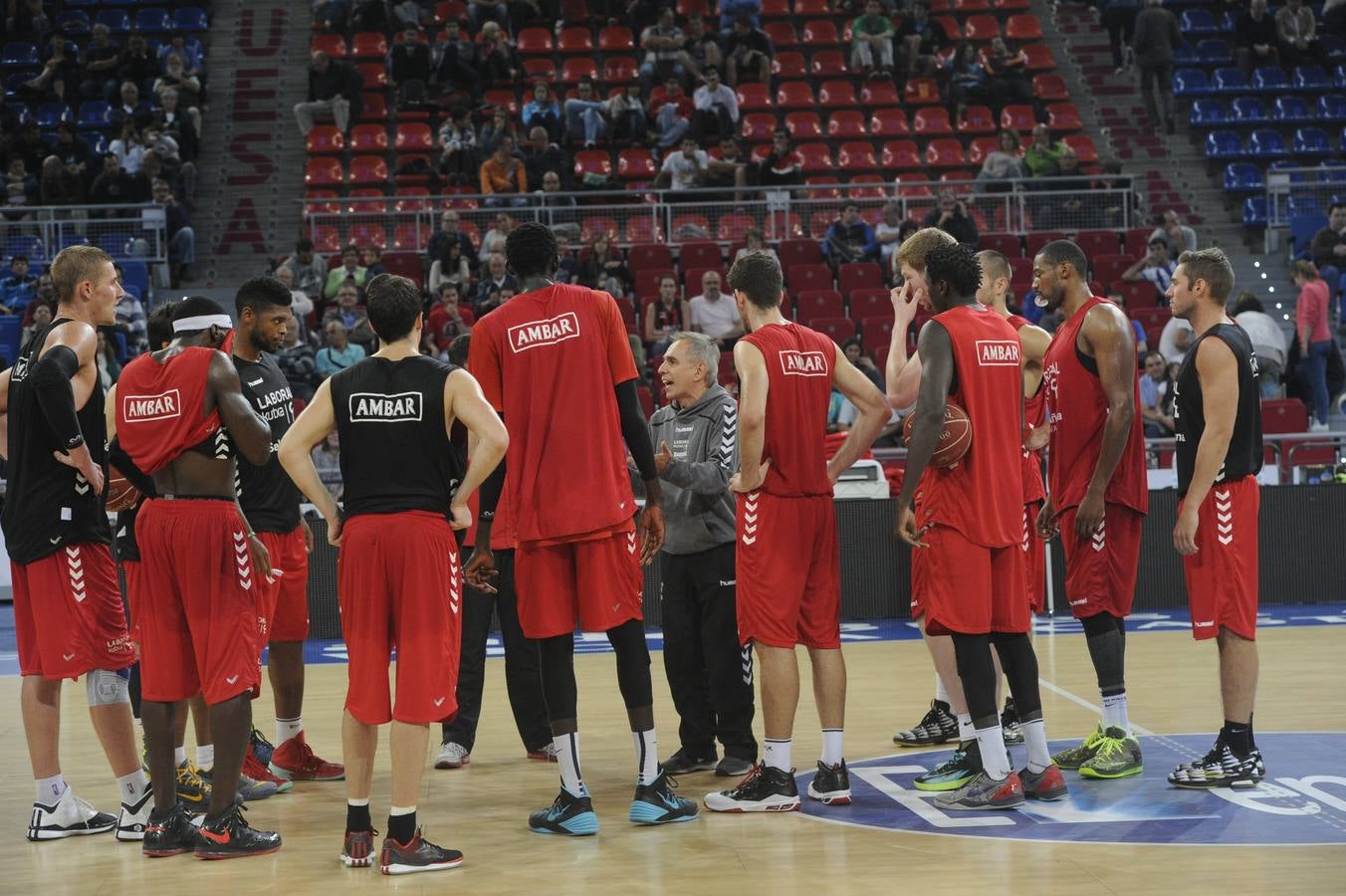 Primer entrenamiento abierto del Baskonia