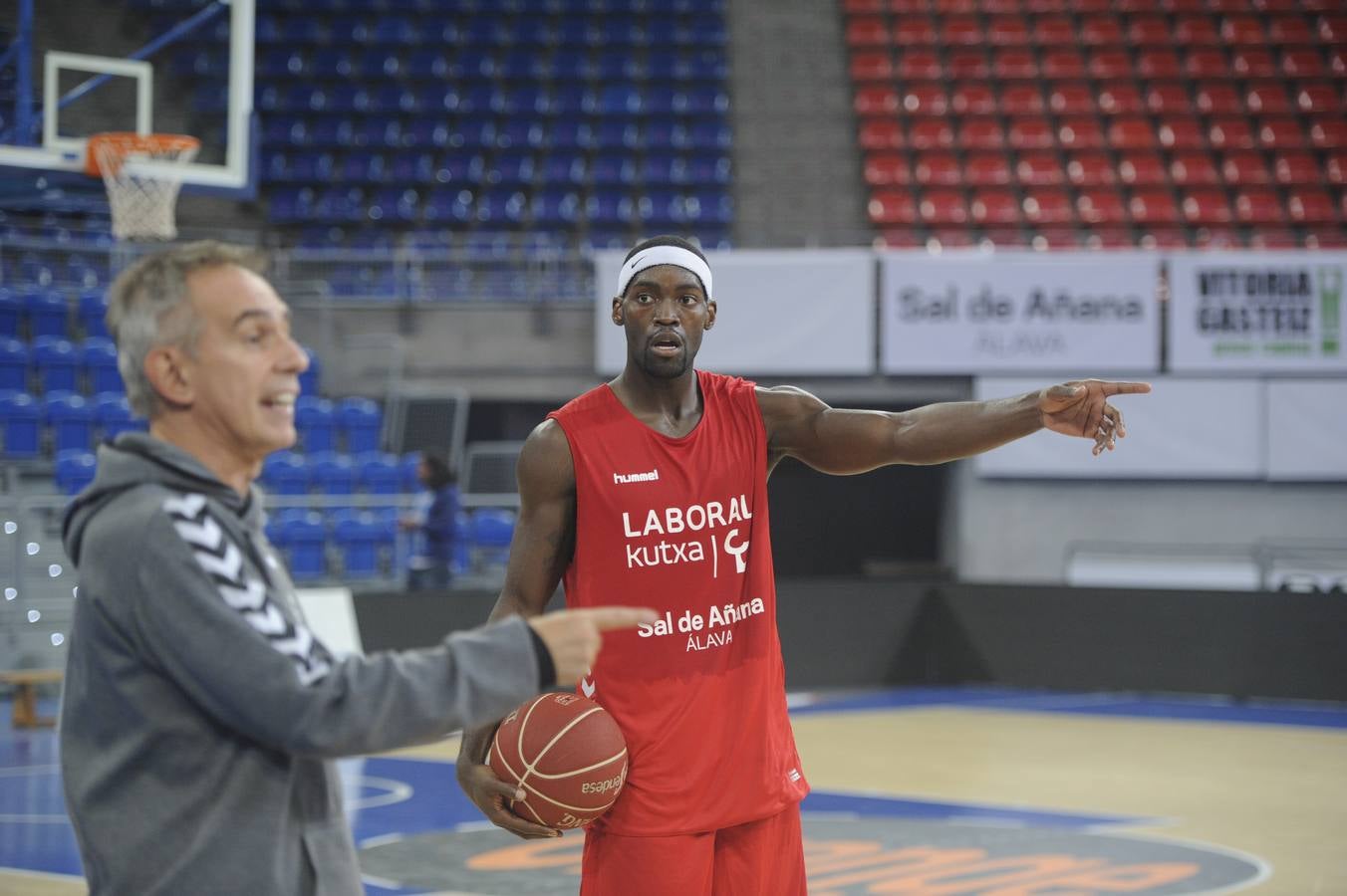 Primer entrenamiento abierto del Baskonia