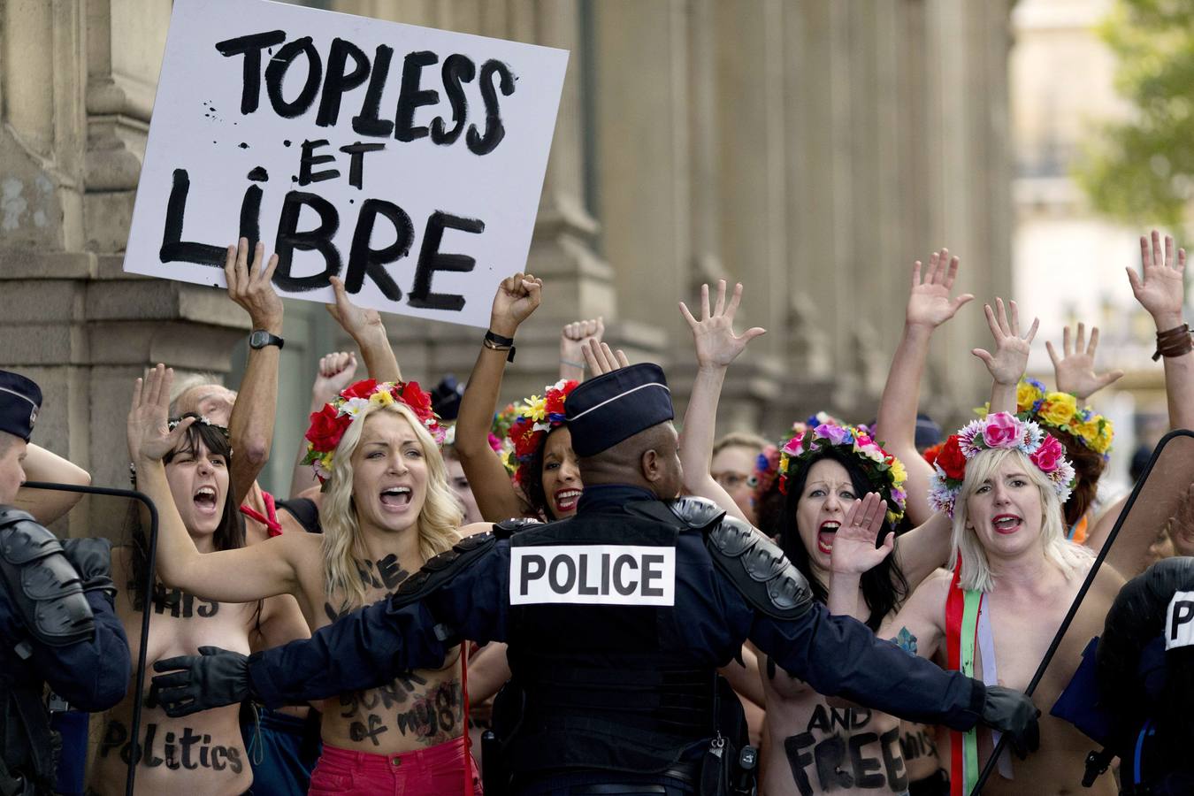 Protesta de Femen en París