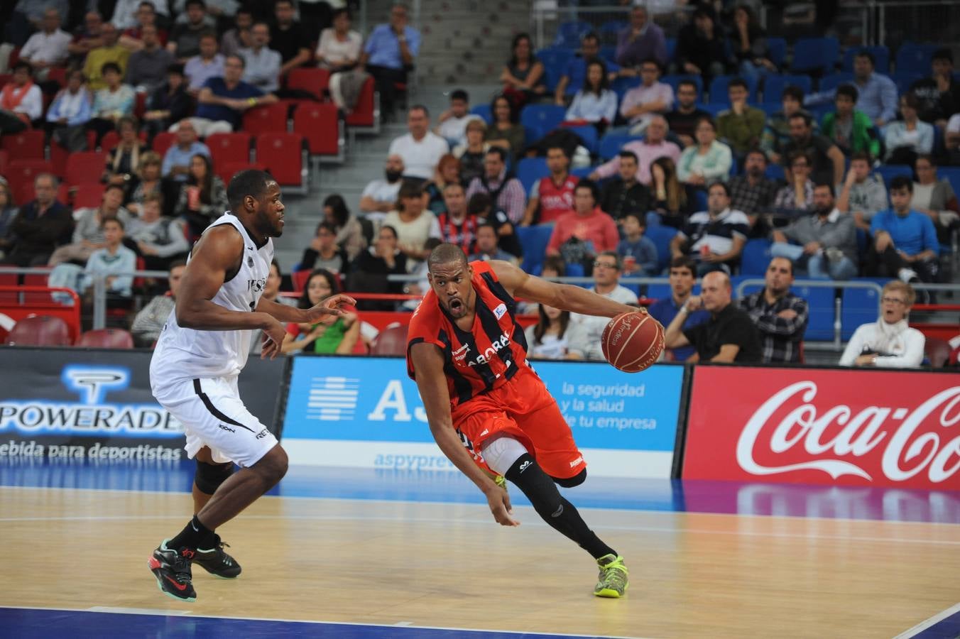 Las mejores imágenes del partido Laboral Kutxa-Bilbao Basket