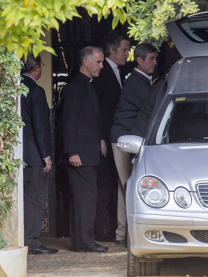 Alfonso Díez, desolado tras la muerte de la duquesa de Alba