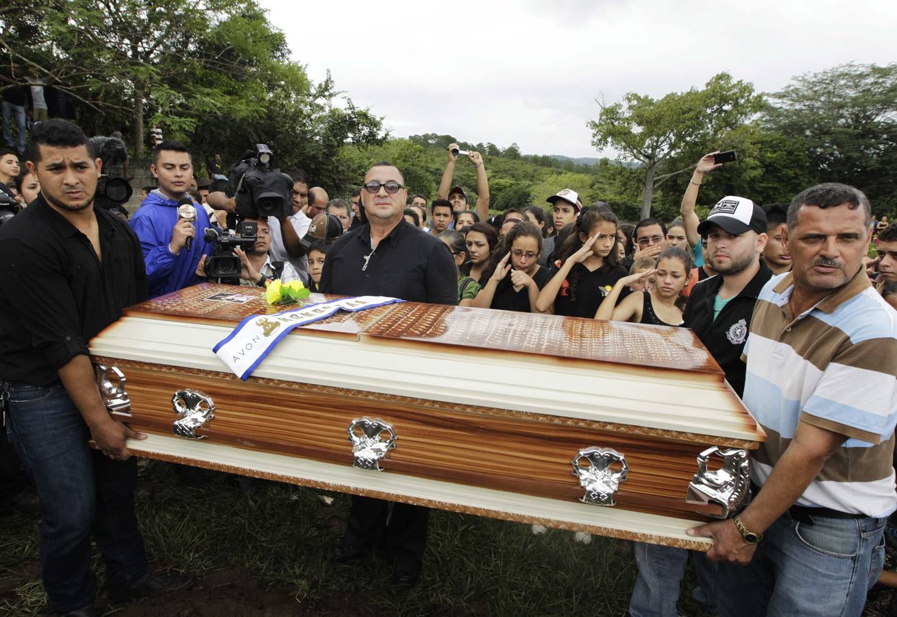 Despiden a Miss Honduras y su hermana en un emotivo funeral