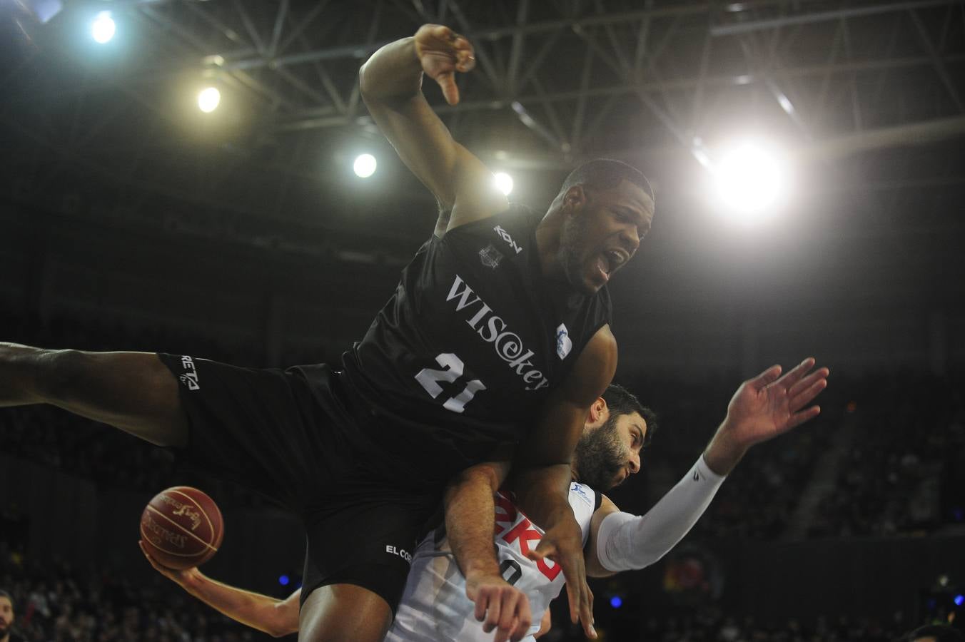 Todas las fotos del Bilbao Basket-Real Madrid