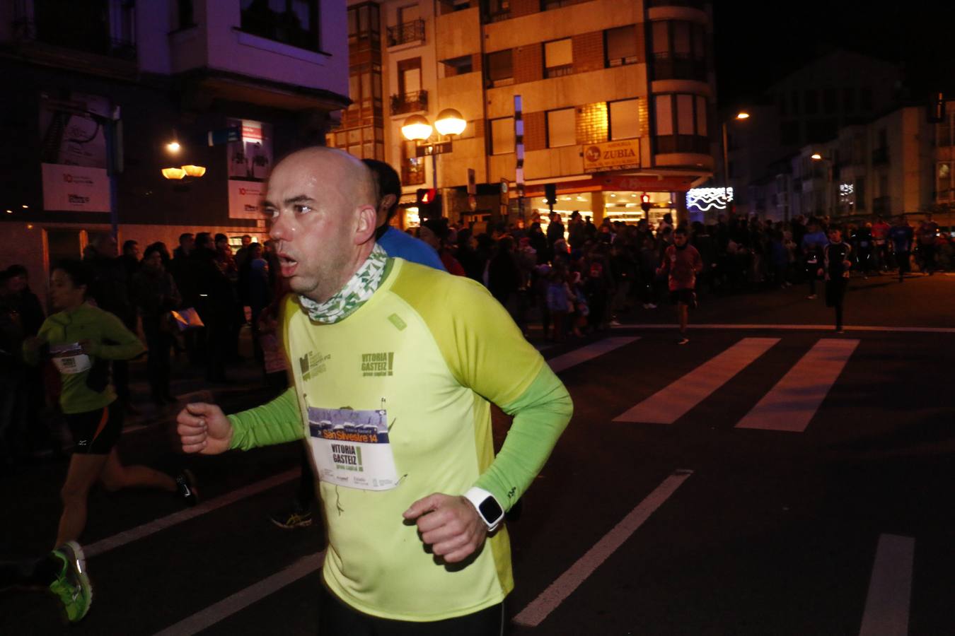 Fiesta y deportes en la San Silvestre de Vitoria
