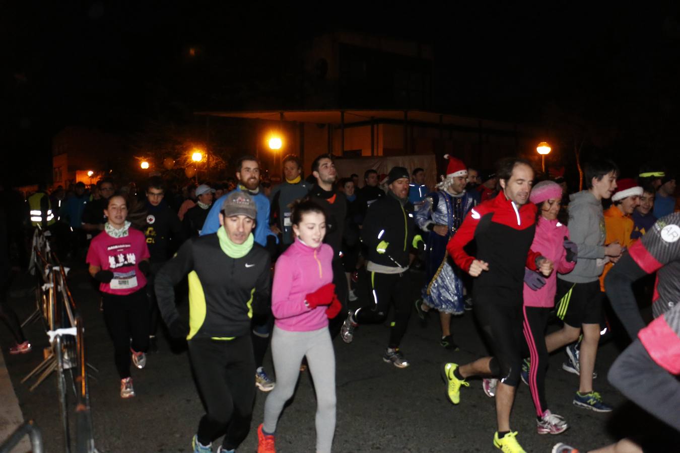 Fiesta y deportes en la San Silvestre de Vitoria