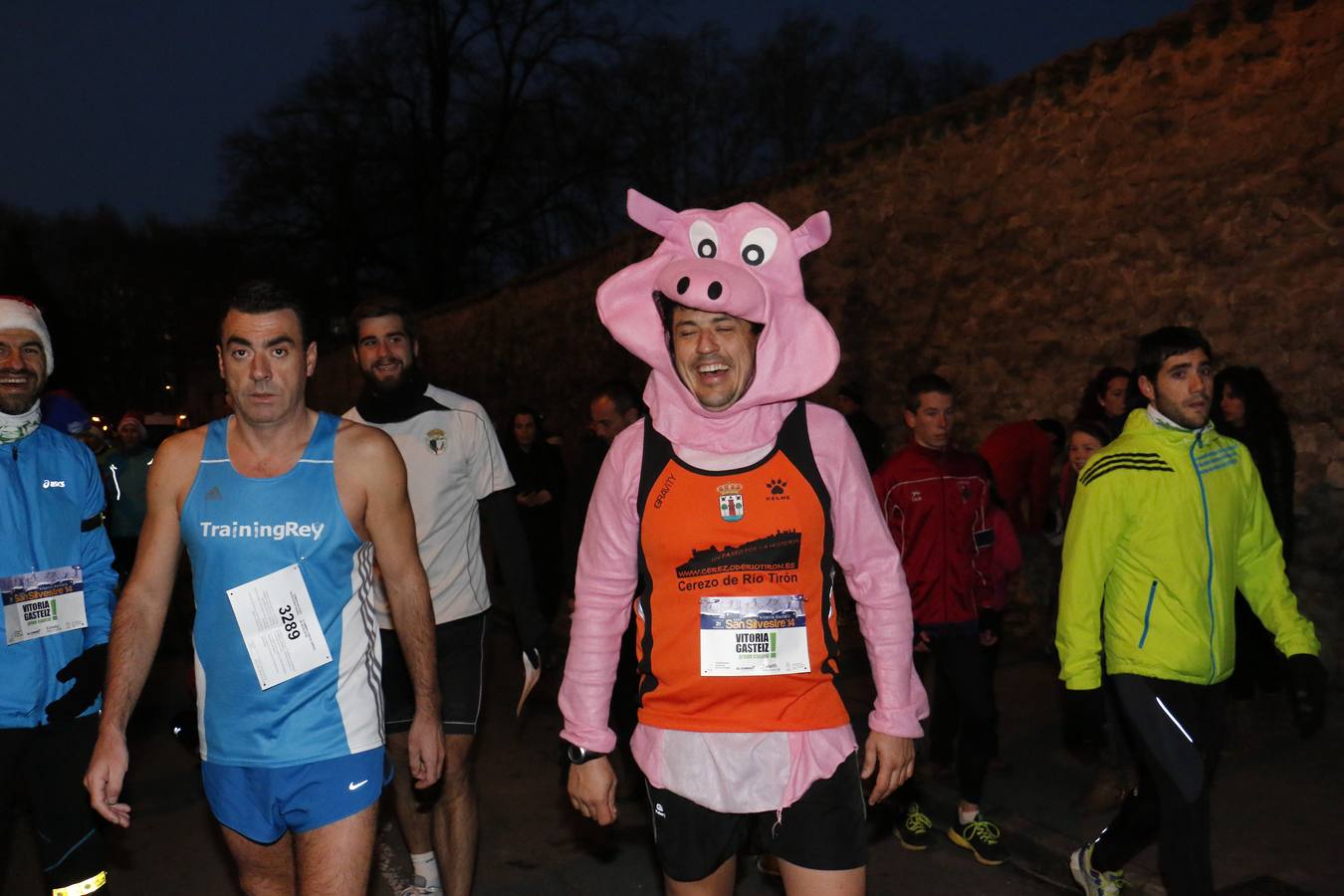 Fiesta y deportes en la San Silvestre de Vitoria