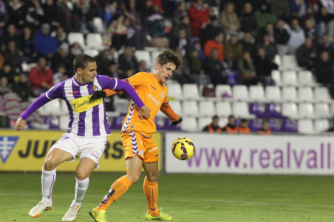 Todas las fotos del partido Valladolid-Alavés