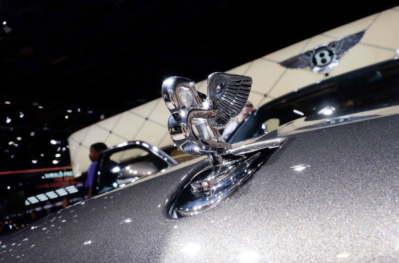 Coches de lujo en el salón del automóvil de Detroit