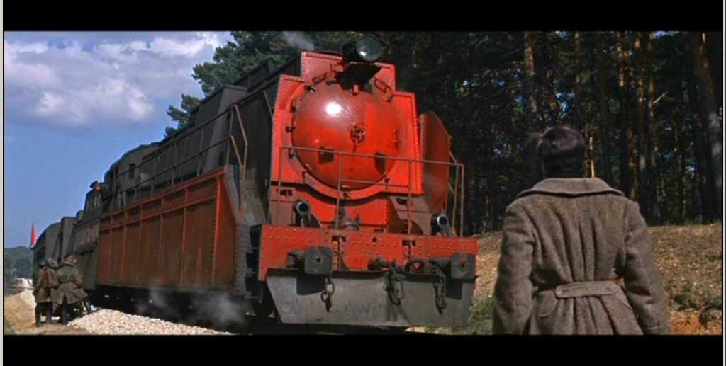 Impresionante locomotora rusa en la película de David Lean, aunque en realidad es una Mikado de Renfe.