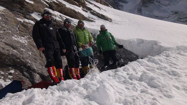 Alex Txikon, cada día más cerca del Nanga Parbat