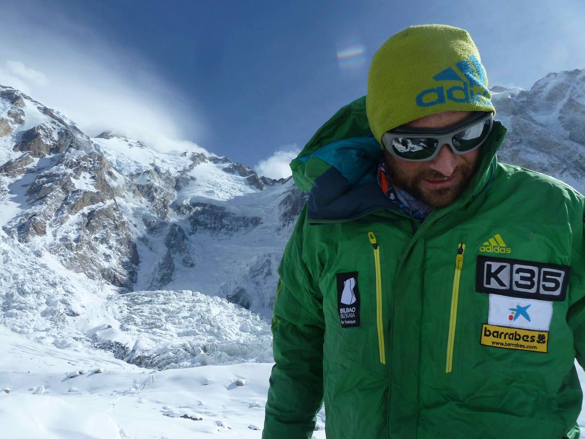 Alex Txikon, cada día más cerca del Nanga Parbat