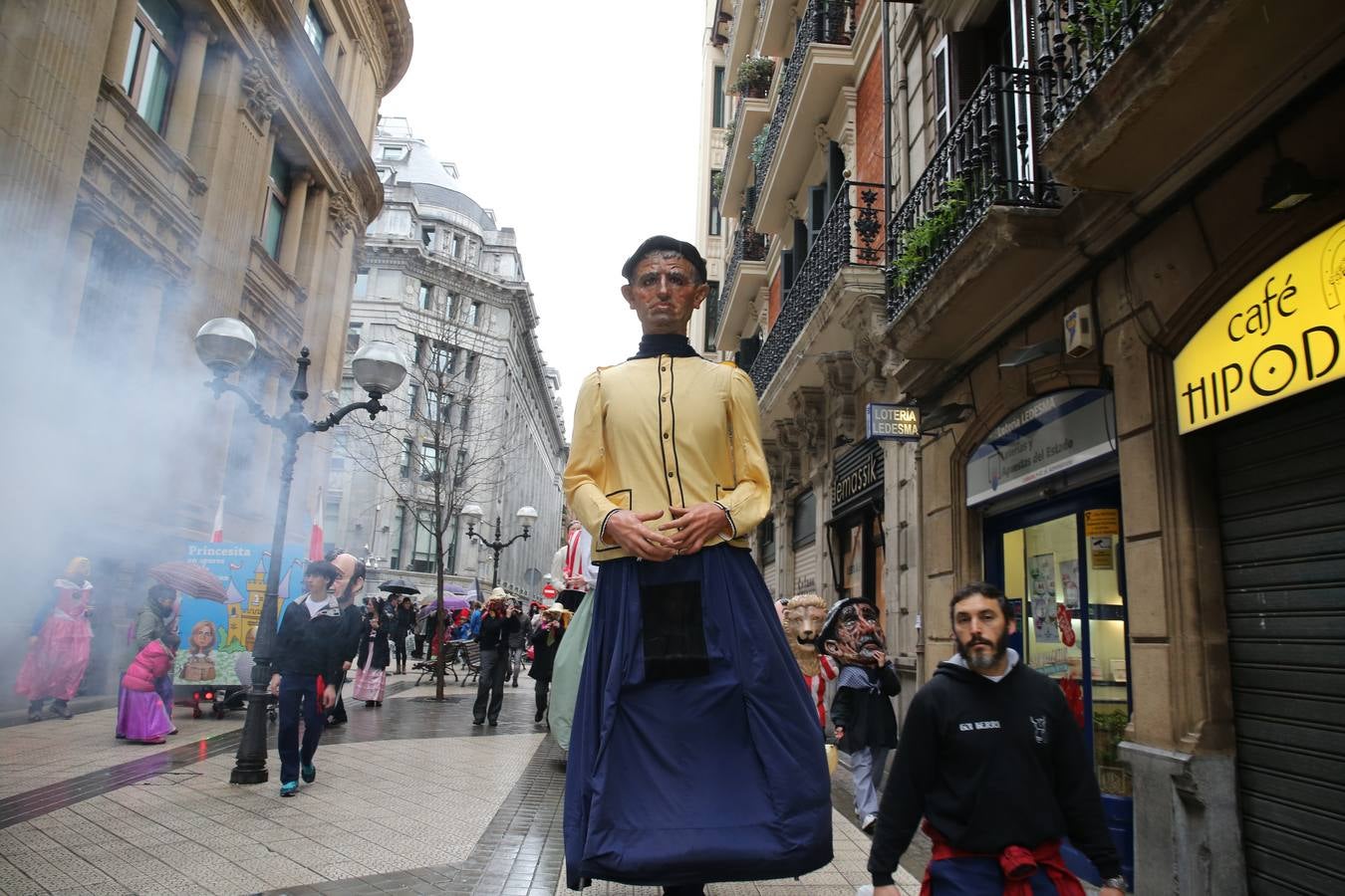 Bilbao se sumerge en los carnavales