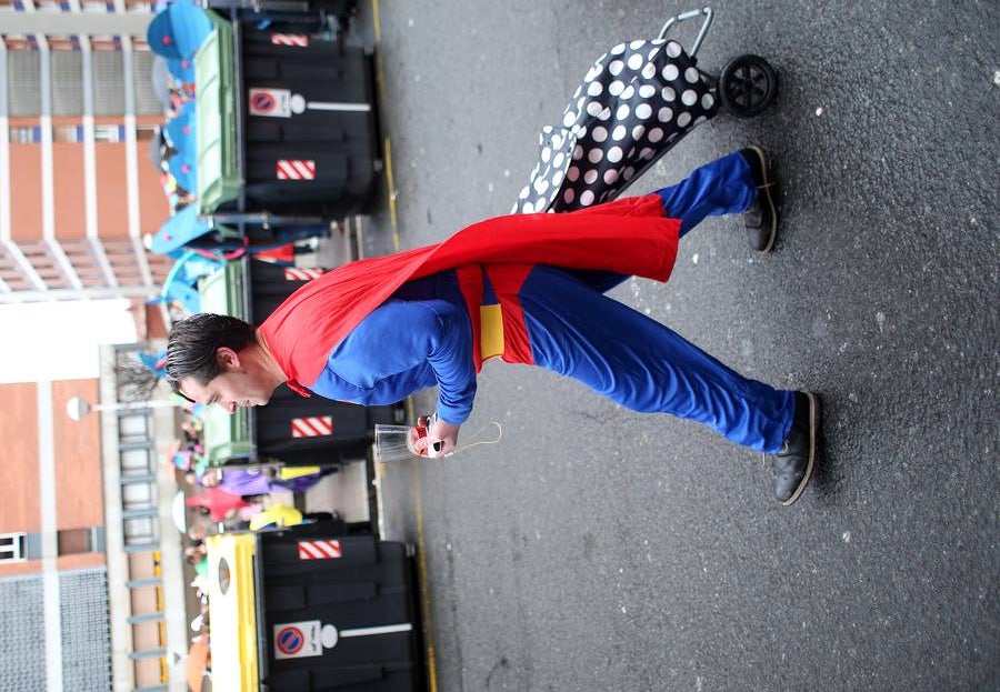 Santutxu se pinta la cara por carnaval