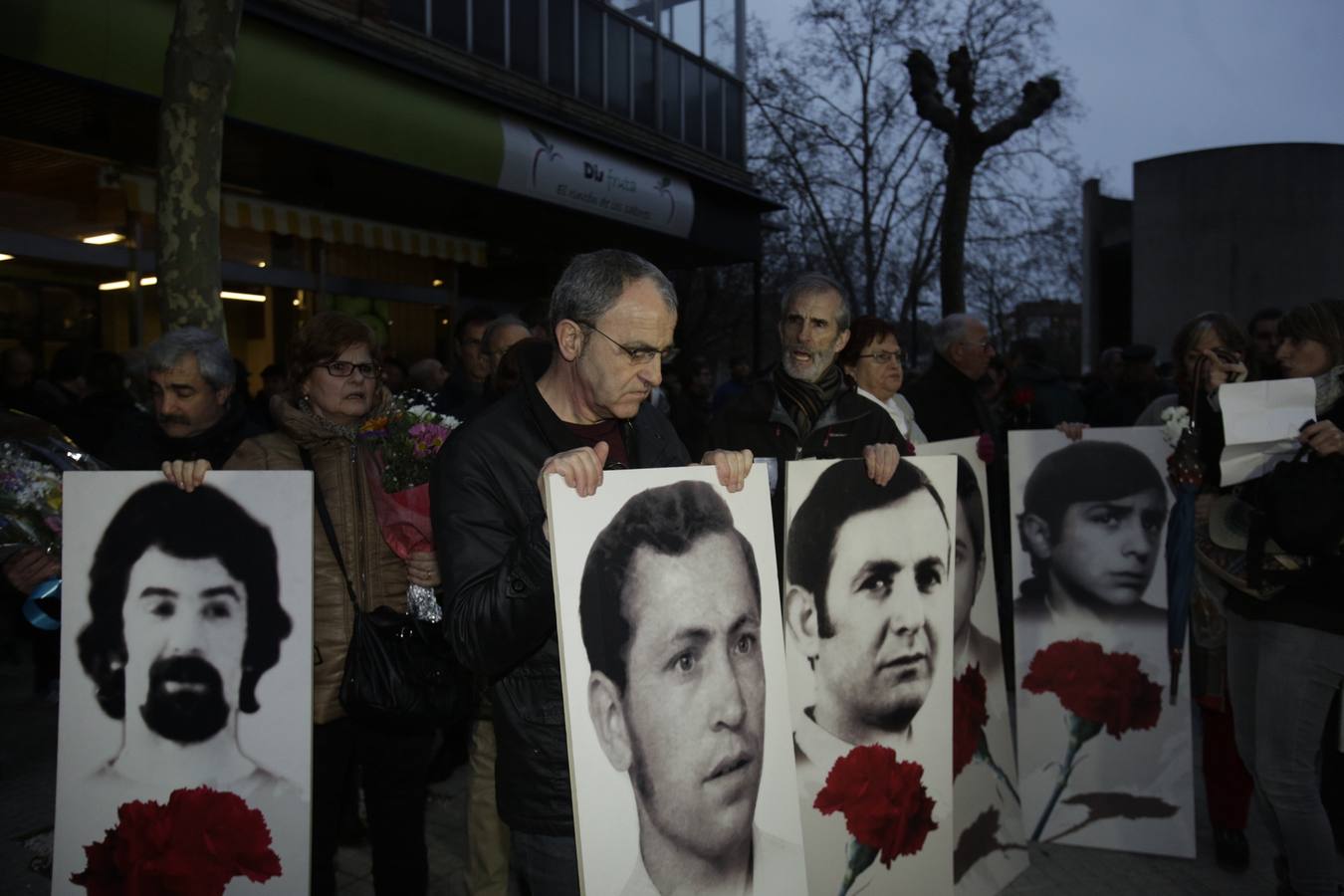 Vitoria recuerda a las víctimas del 3 dfe marzo