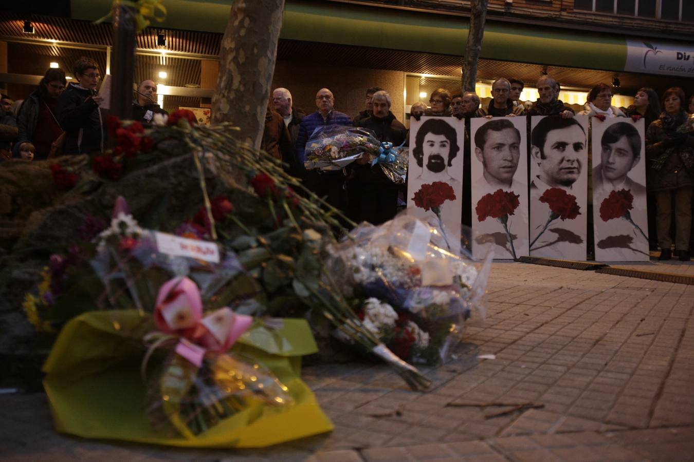 Vitoria recuerda a las víctimas del 3 dfe marzo
