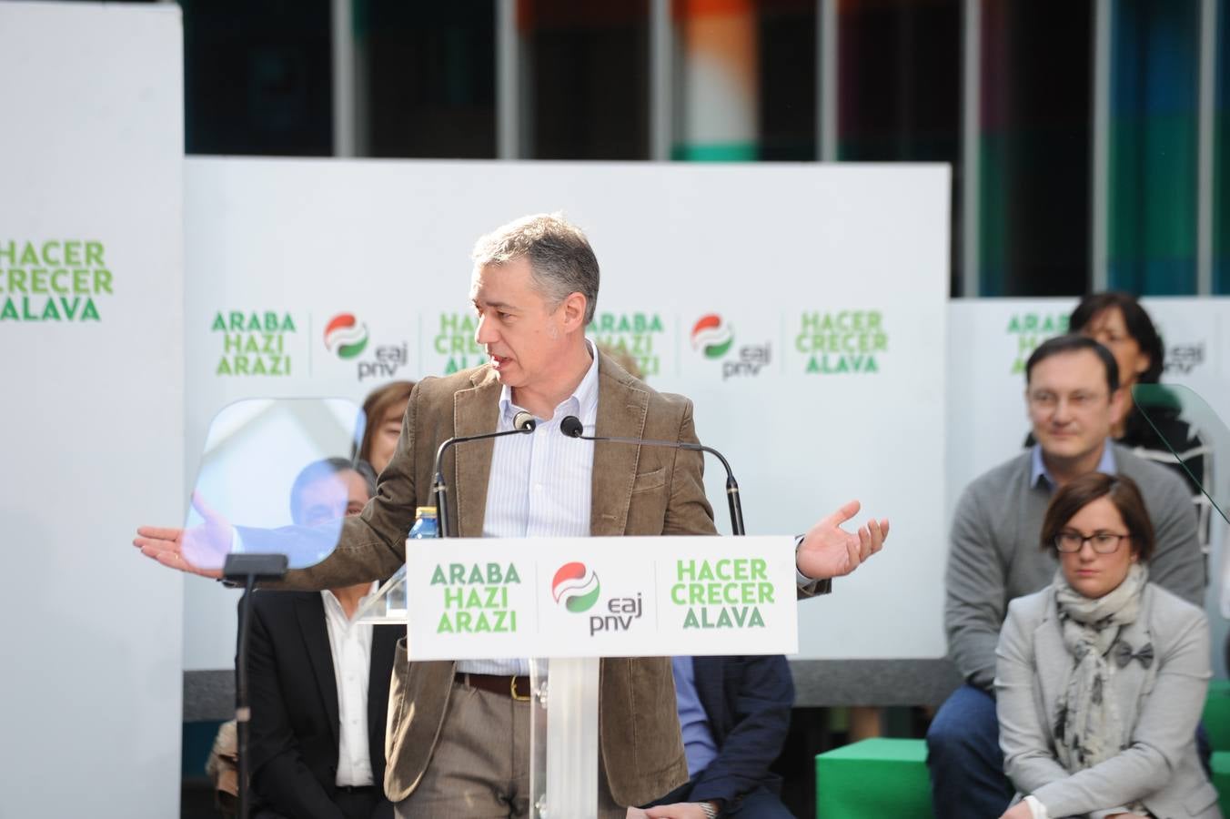 El PNV presenta a sus candidatos forales para Álava