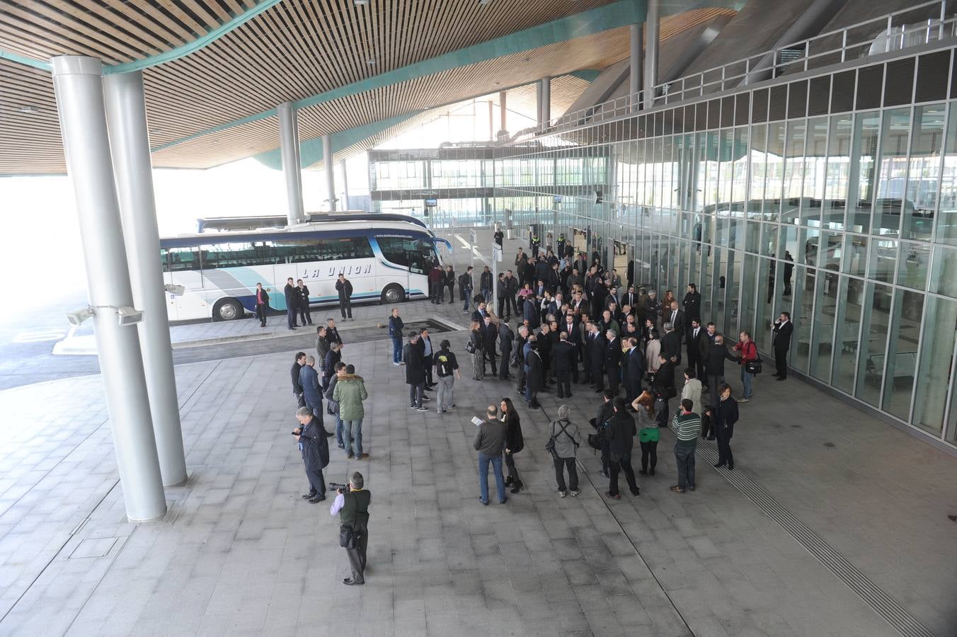 Acto inaugural de la nueva estación de autobuses de Vitoria