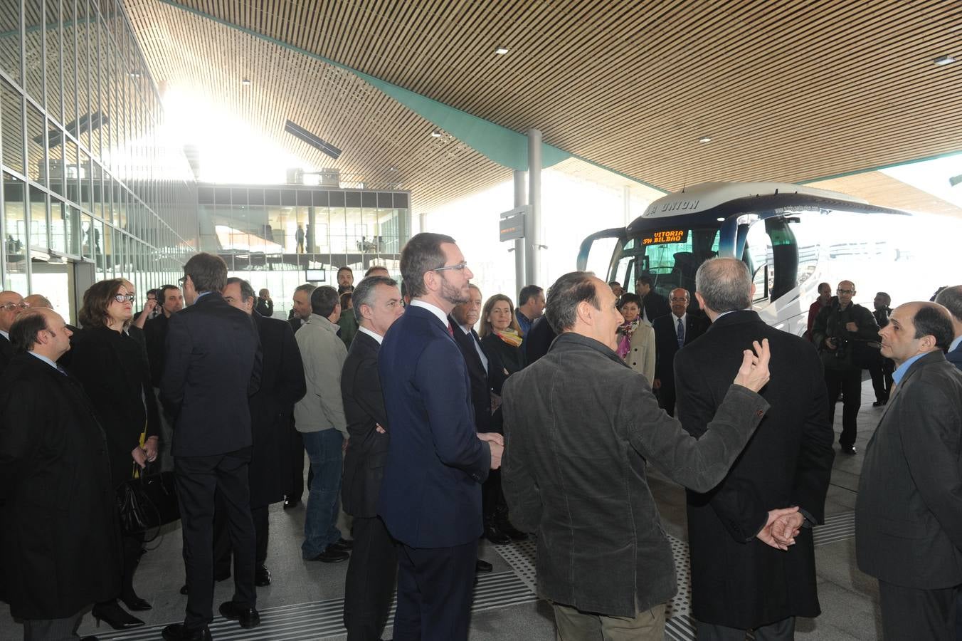 Acto inaugural de la nueva estación de autobuses de Vitoria