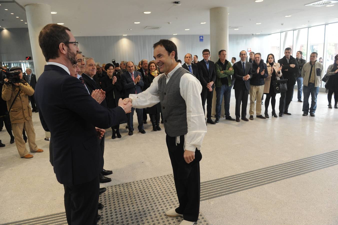 Acto inaugural de la nueva estación de autobuses de Vitoria