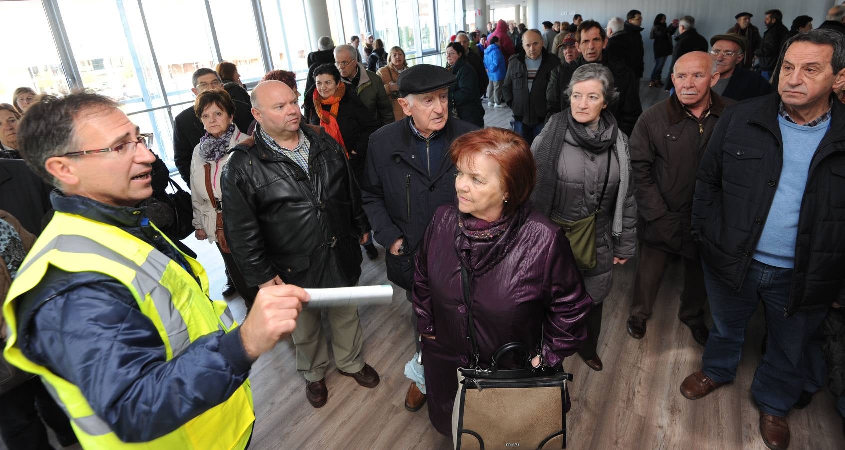 Expectación en la jornada de puertas abiertas de la nueva estación de autobuses