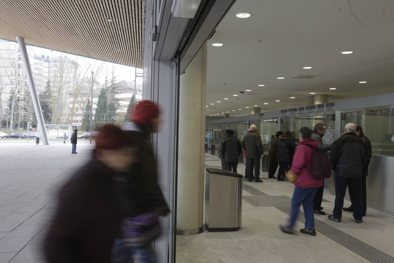 Primer día de la nueva estación de autobuses de Vitoria