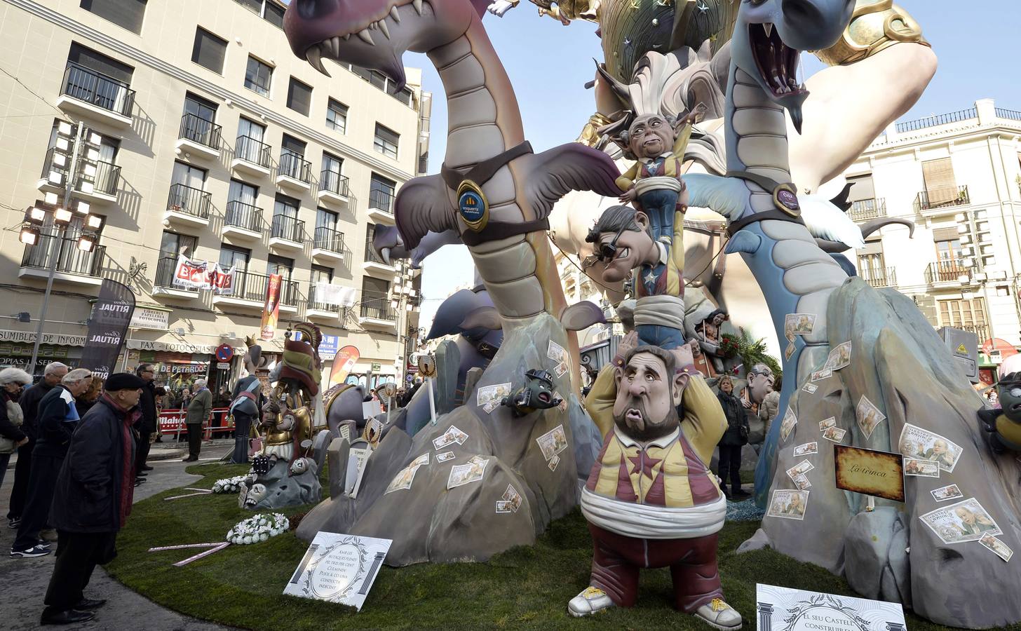 Espectacularidad e ingenio en las Fallas