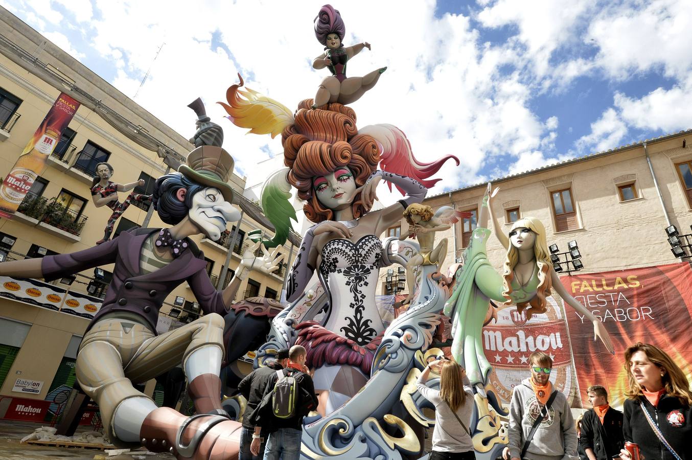 Las Fallas de Valencia, antes de la &#039;cremà&#039;