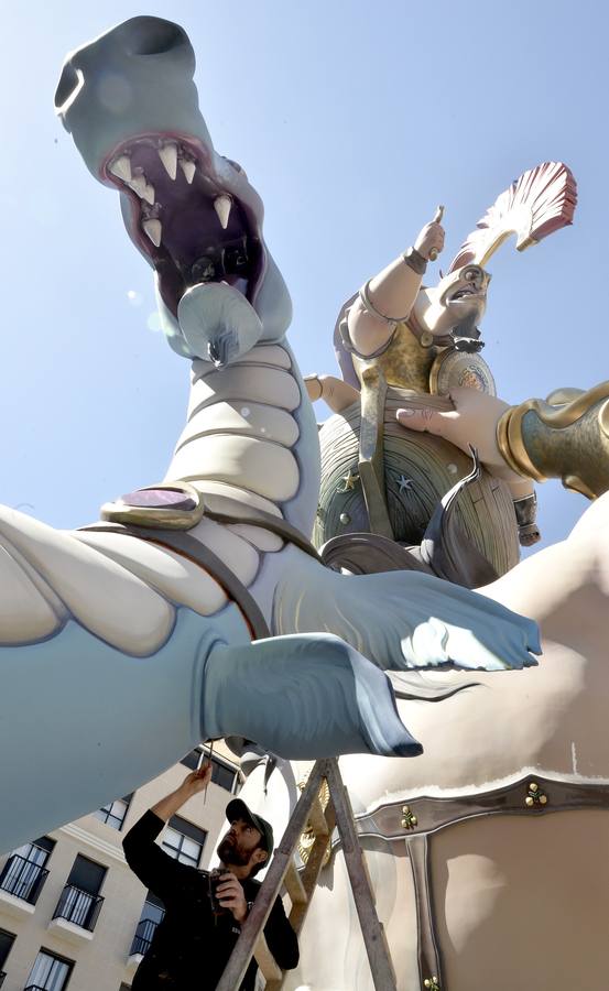 Las Fallas de Valencia, antes de la &#039;cremà&#039;