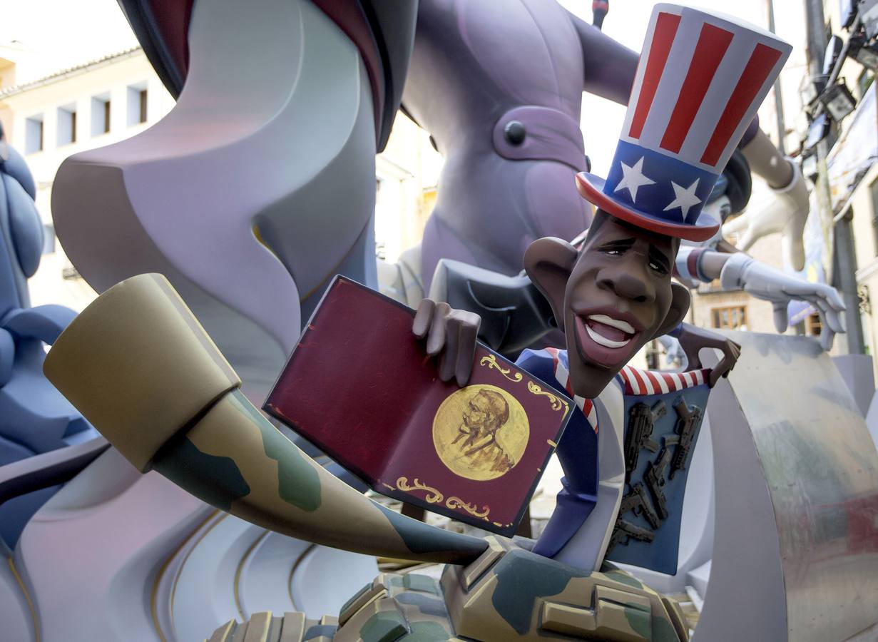 Las Fallas de Valencia, antes de la &#039;cremà&#039;