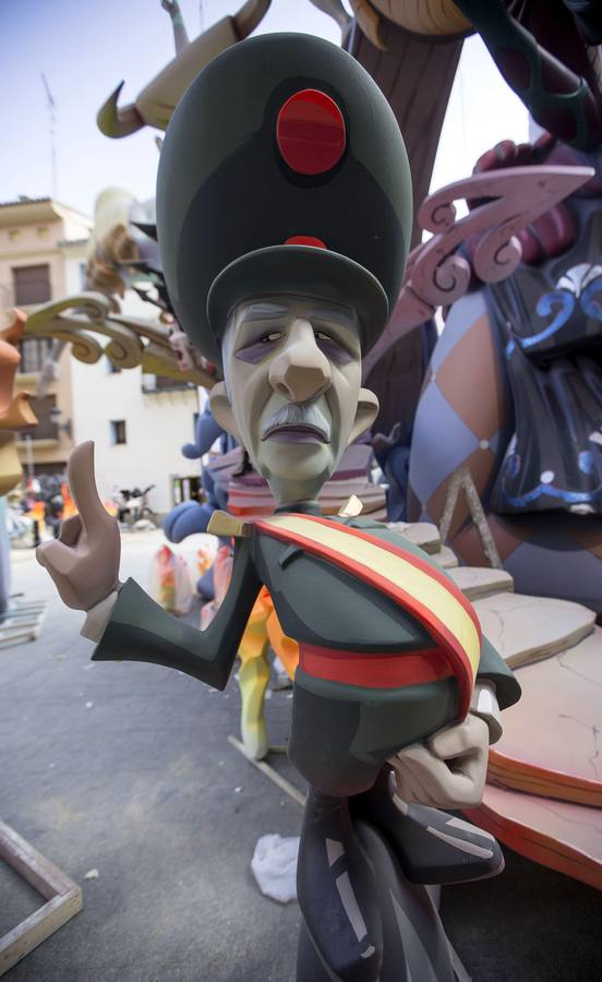 Las Fallas de Valencia, antes de la &#039;cremà&#039;