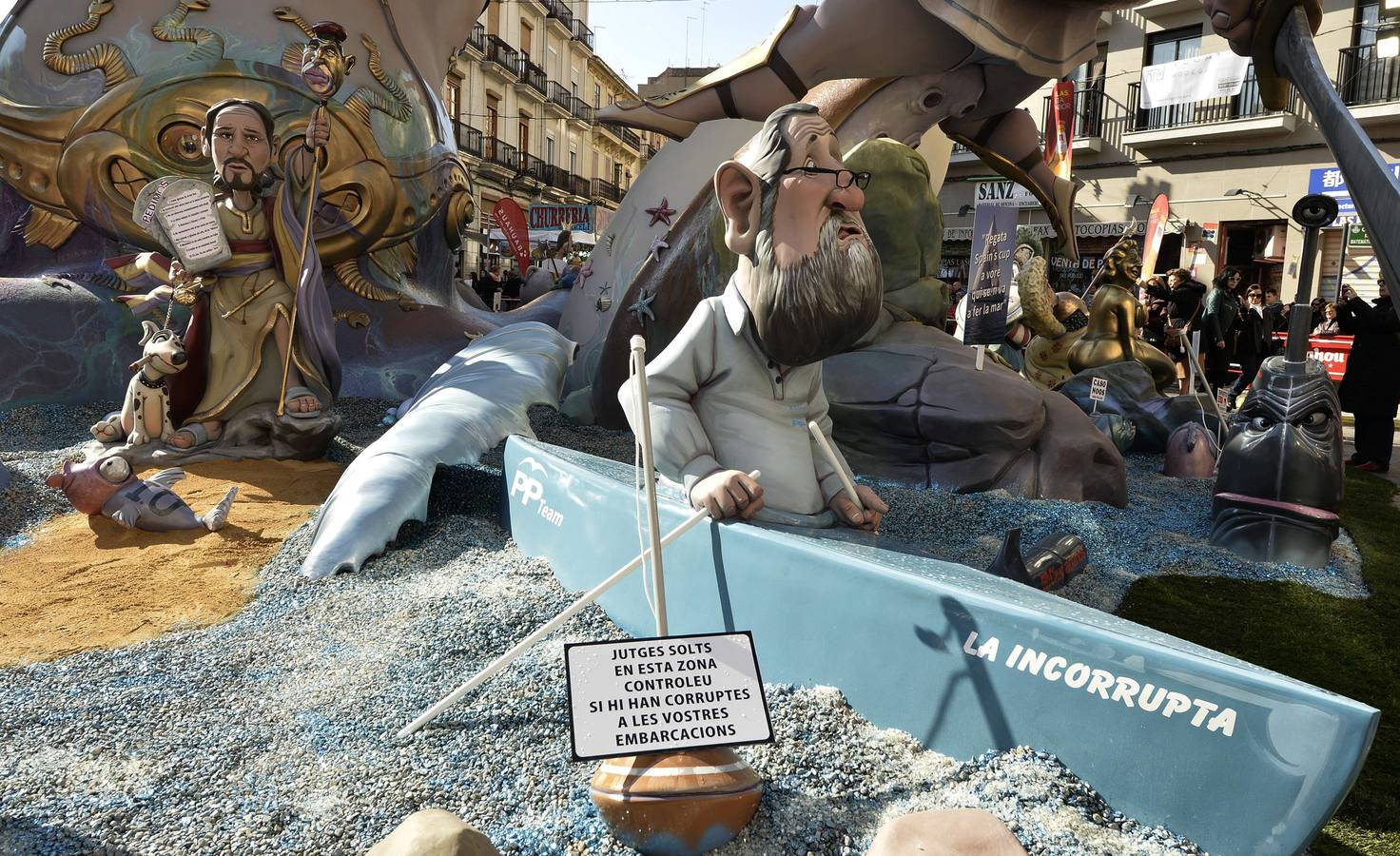 Las Fallas de Valencia, antes de la &#039;cremà&#039;