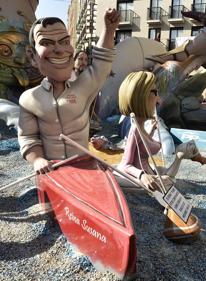 Las Fallas de Valencia, antes de la &#039;cremà&#039;