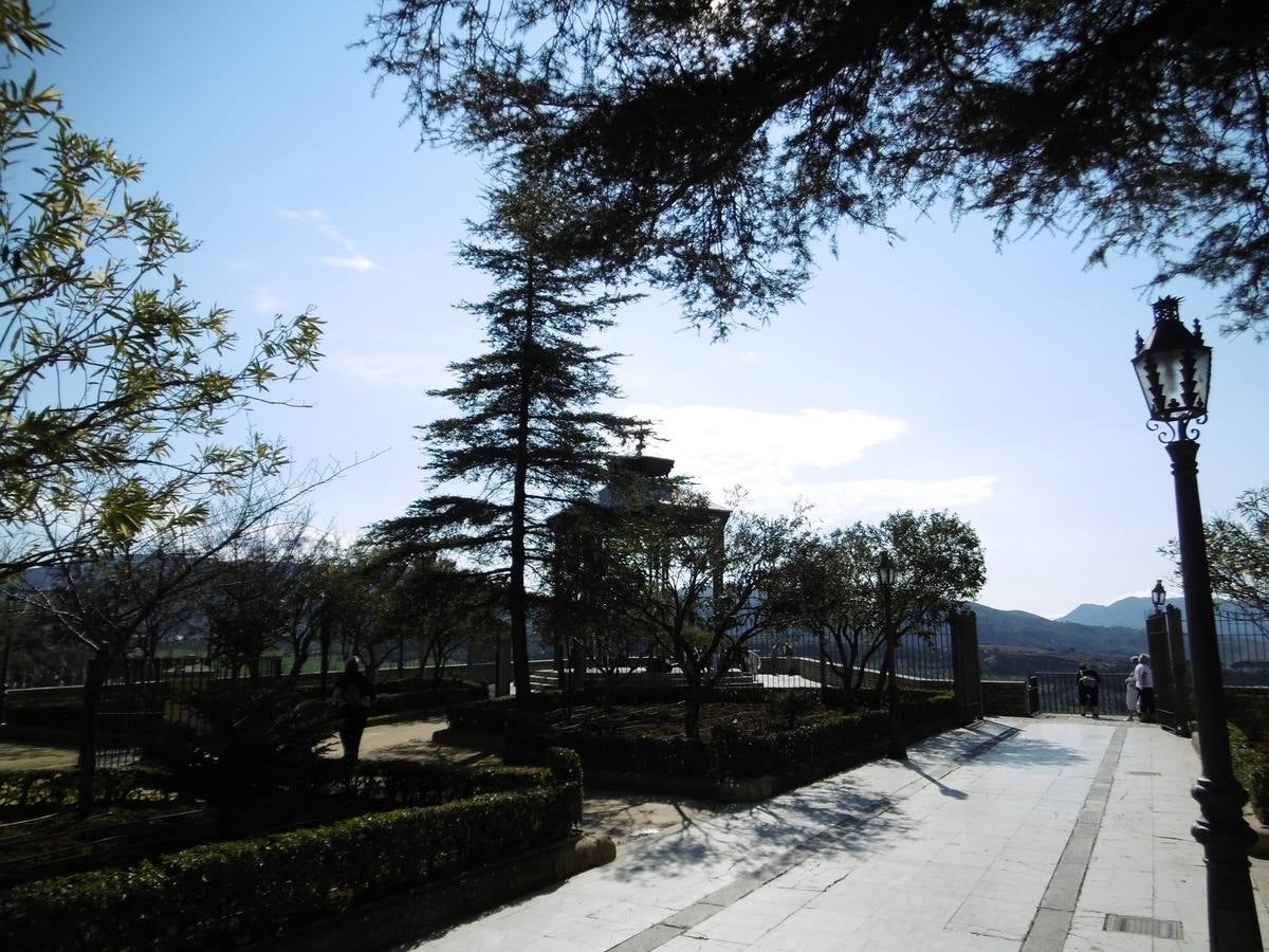 Ronda, la joya serrana asomada al Tajo