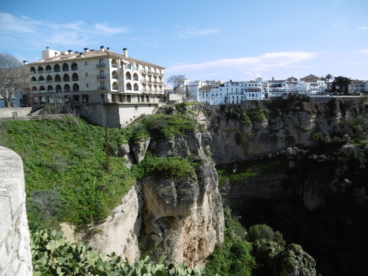 Ronda, la joya serrana asomada al Tajo