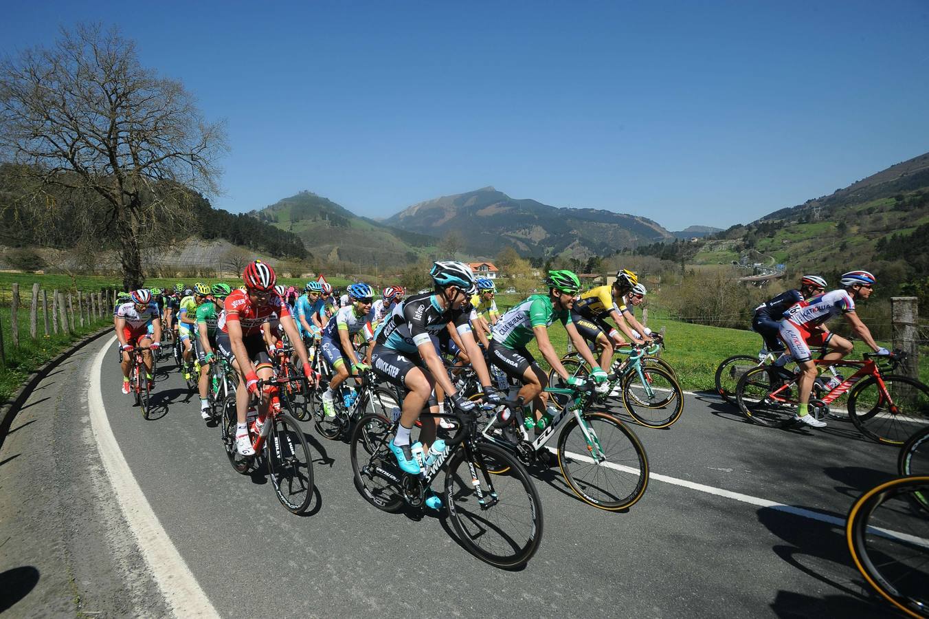 Un plante de cinco minutos para denunciar las caídas de ayer