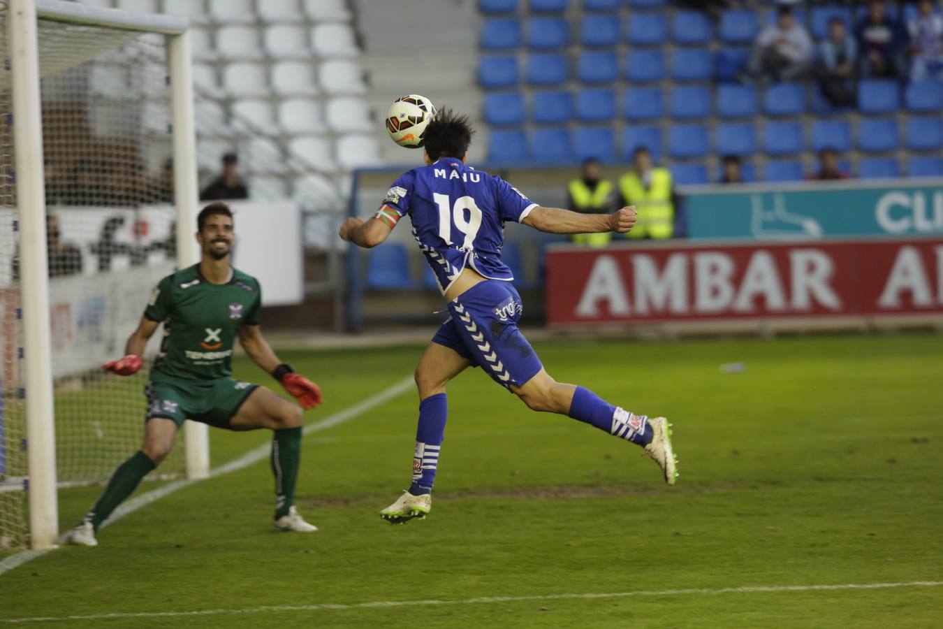 Las mejores imágenes del partido Alavés-Tenerife