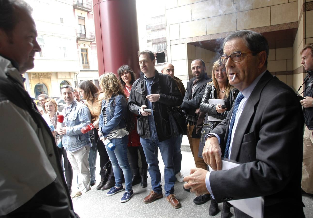 Mario Fernández y Mikel Cabieces declaran como imputados por el &#039;caso Kutxabank&#039;